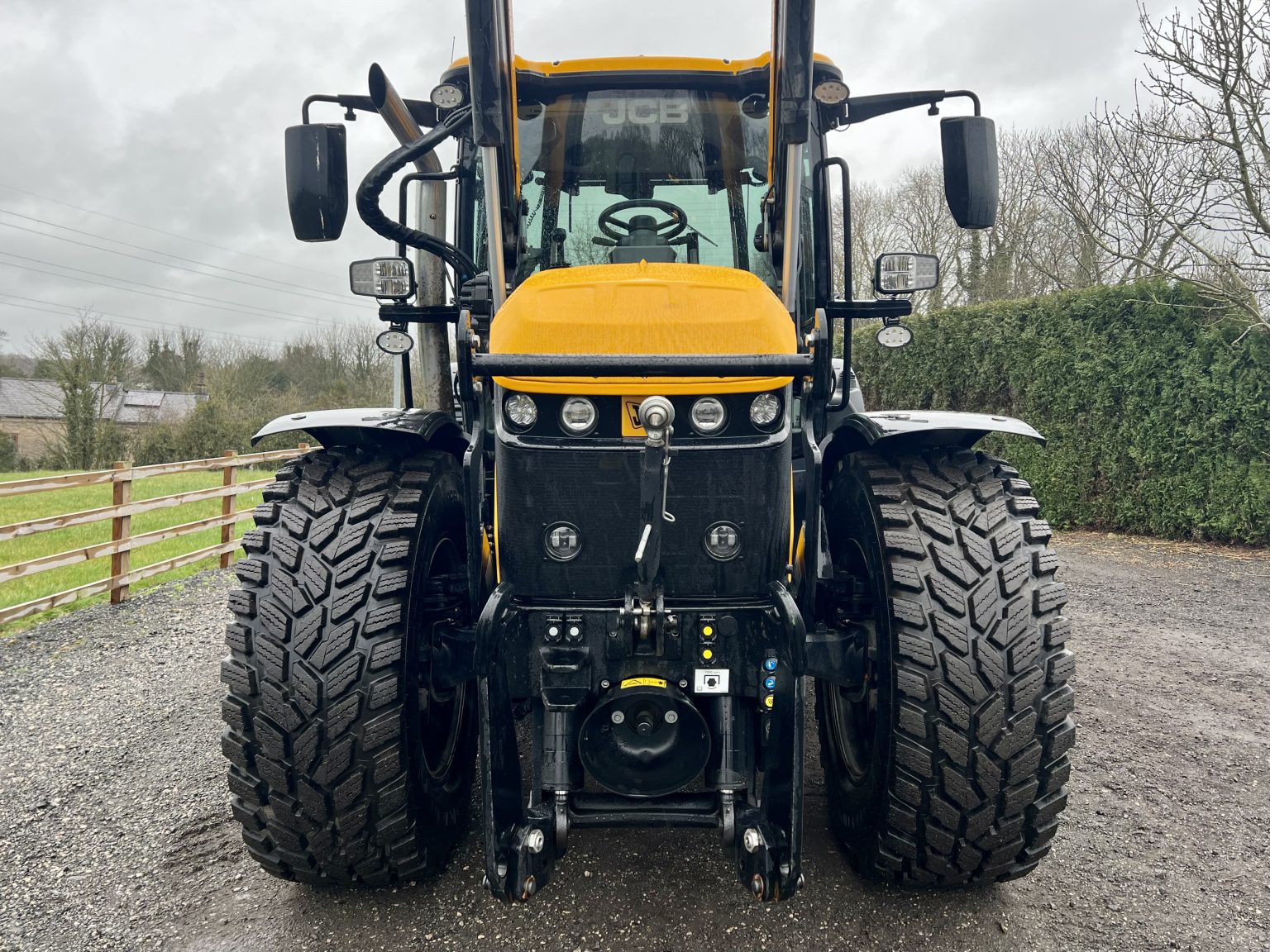 2020 JCB Fastrac 4220 WFT c/w Quicke Q6M Front Loader For Sale