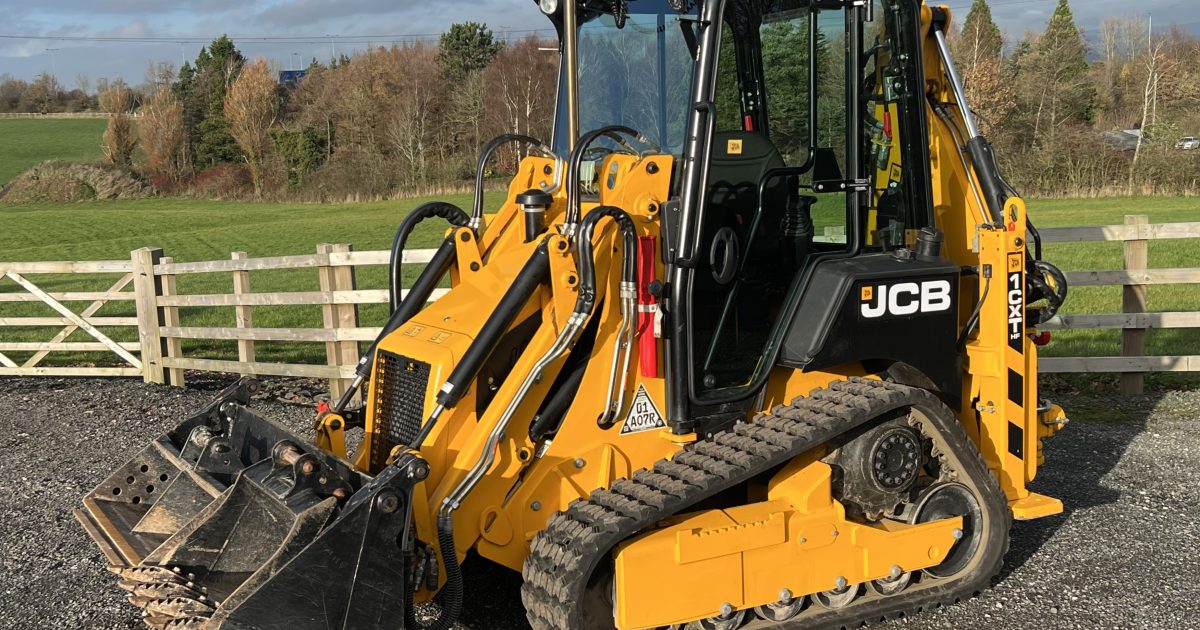 JCB 1CXT-HF Tracked Backhoe Loader For Sale - Dewhurst Agricultural