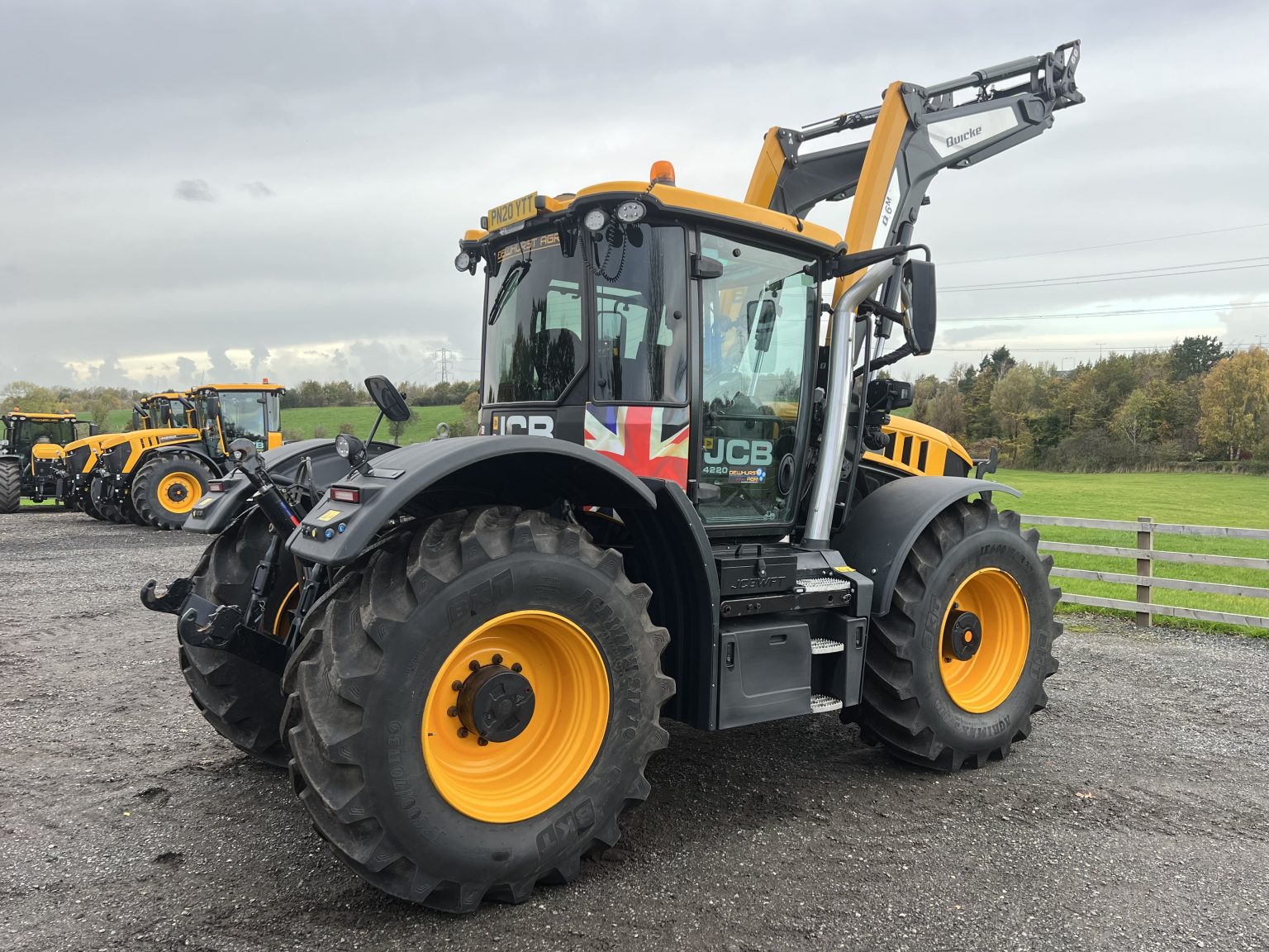 2020 JCB Fastrac 4220 WFT C/W Quicke Q6M Front Loader For Sale