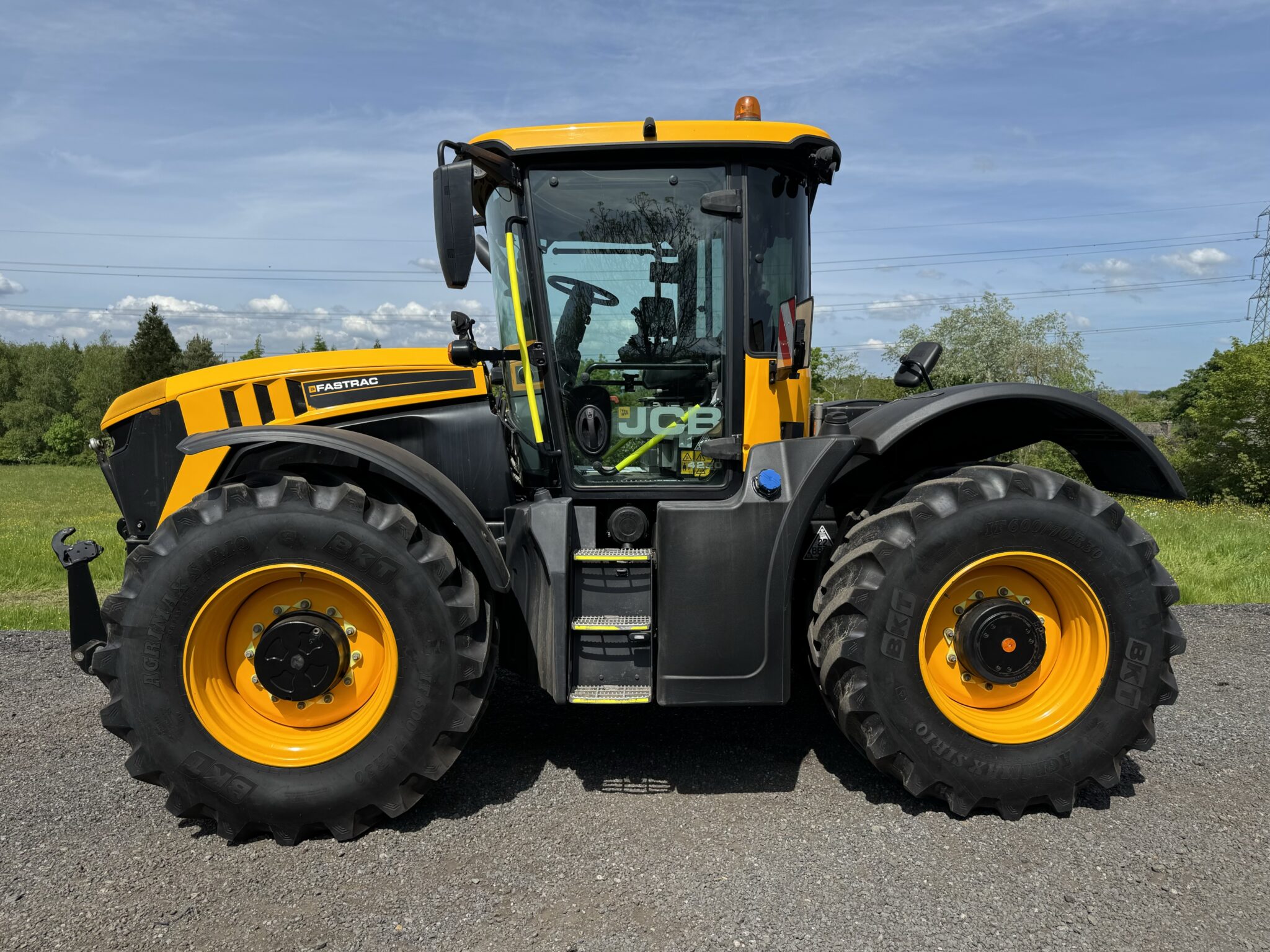 2021 JCB Fastrac 4220 Stage 5 For Sale - Dewhurst Agricultural